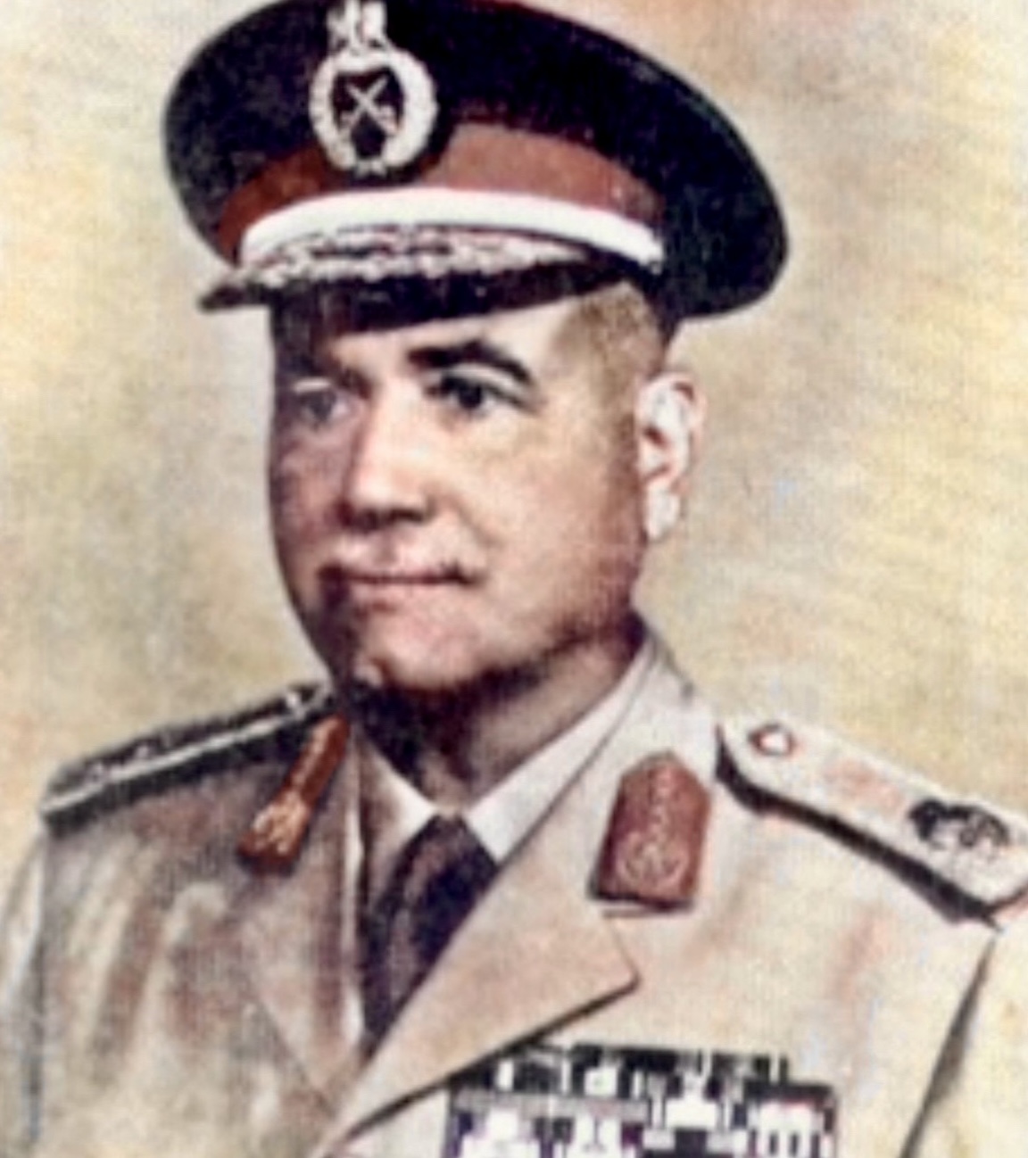 المشير أحمد إسماعيل على، وزير الحربية والقائد العام خلال حرب أكتوبر، الذى أبلغ فؤاد نصار بتكليفه مديرا للمخابرات الحربية فى نوفمبر 1972